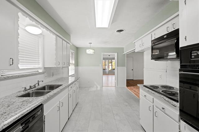 Building Photo - 2359 St Francis Ave