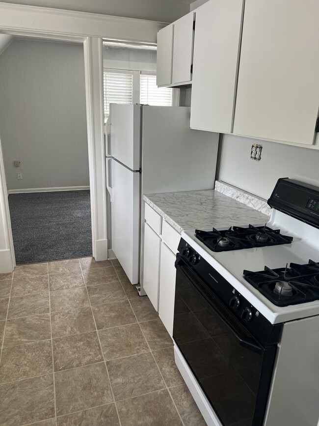 Photo - 1095 W Hickory St Unit 2