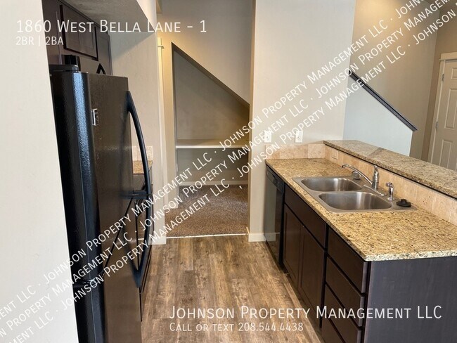 Photo - 1860 W Bella Ln Unit 1