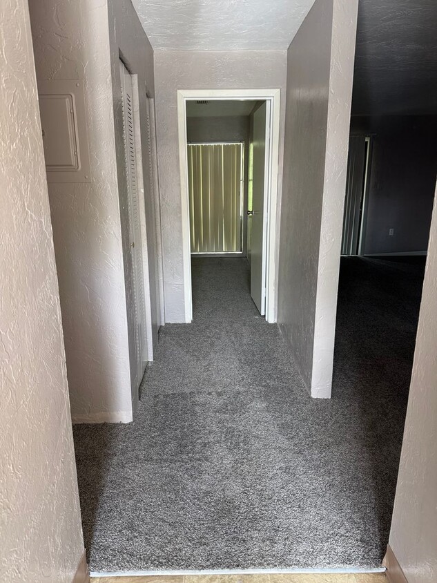 Location, location, location! 876 SF Unit-... - Location, location, location! 876 SF Unit-...