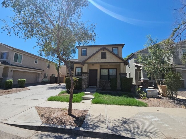 Building Photo - 4bd 2.5 bth 43rd Ave and vineyard