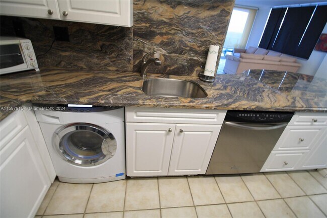 Photo - 2501 S Ocean Dr Unit #825