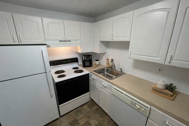 Photo - 2 Victory Rd Unit 26