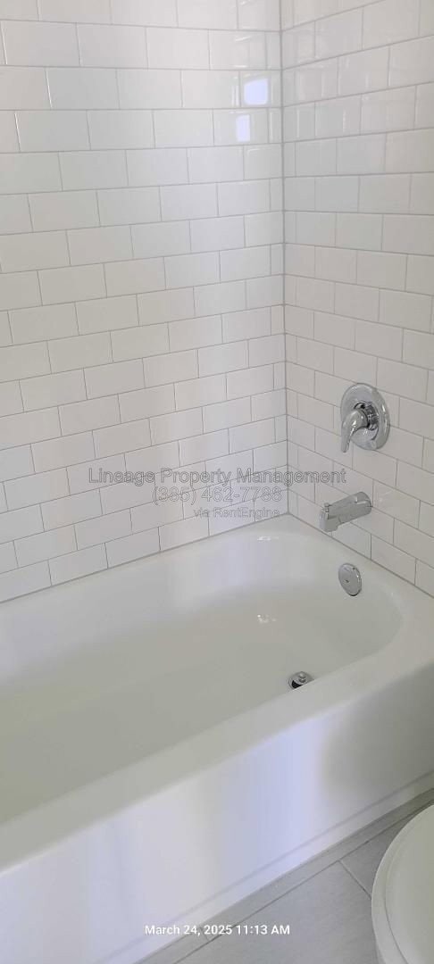 Photo - 420 W 20th St Unit 1