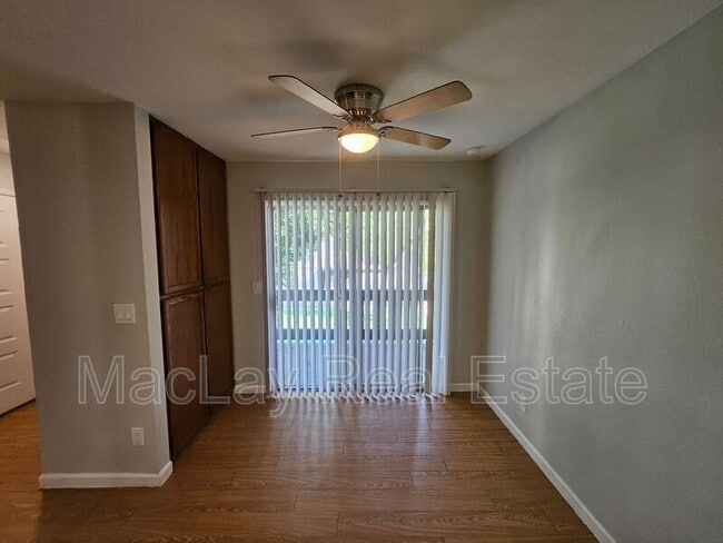 Photo - 520 N Stapley Dr