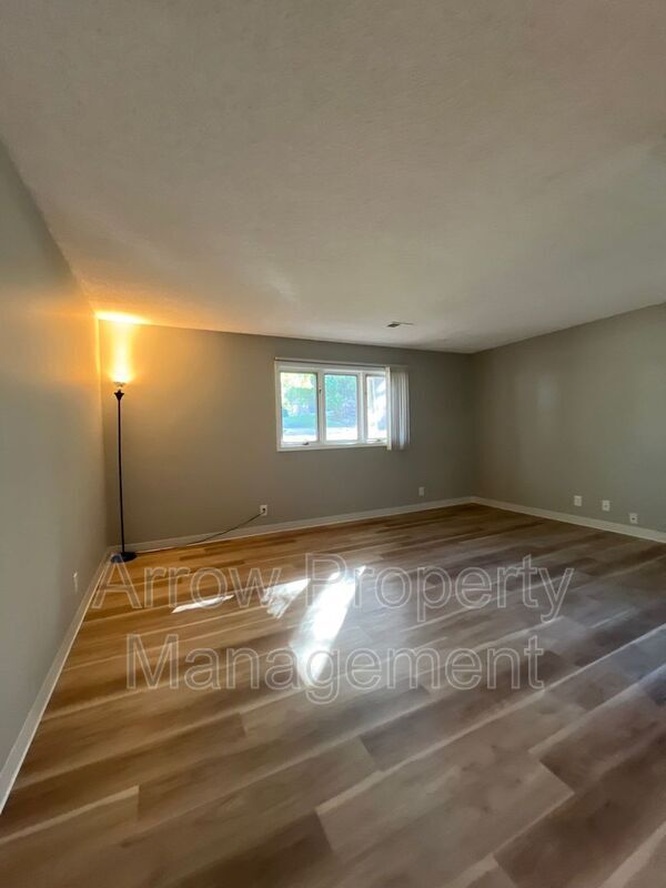 Photo - 320 Lincoln St Unidad 9