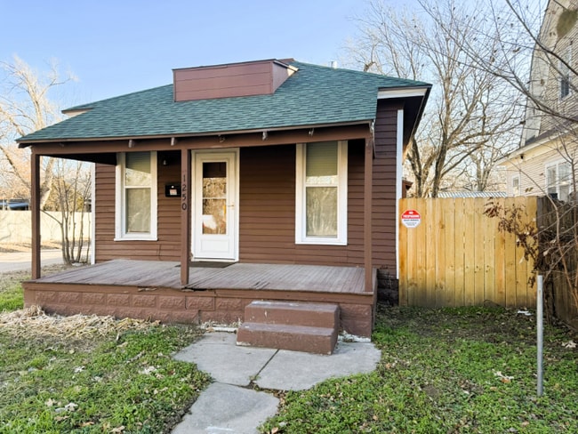 Photo - 1250 N Jefferson Ave