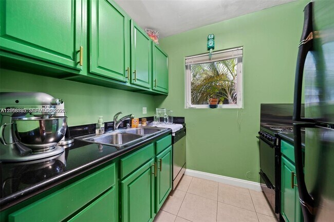 Photo - 750 Jefferson Ave Unit 14
