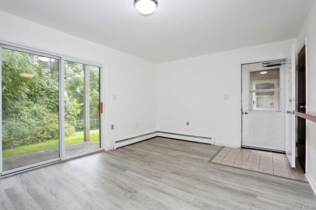 Photo - 366 Concord Ln Rental