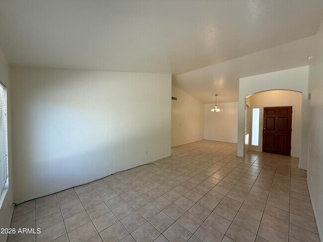 Photo - 505 W Sereno Dr