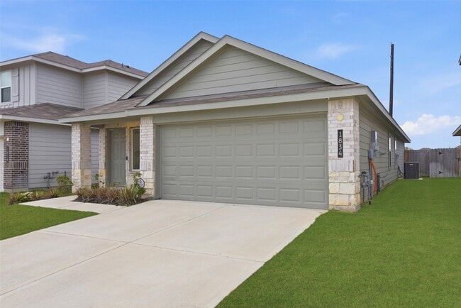 Photo - 1834 Legacy Hills Dr