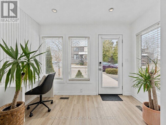 Photo - 28 Minto St