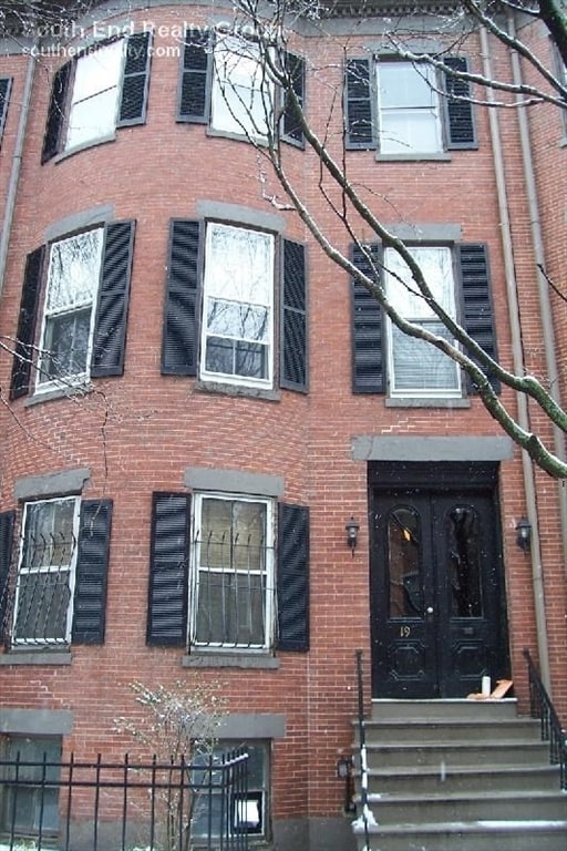 Building Photo - 19 E Springfield St Unit 3