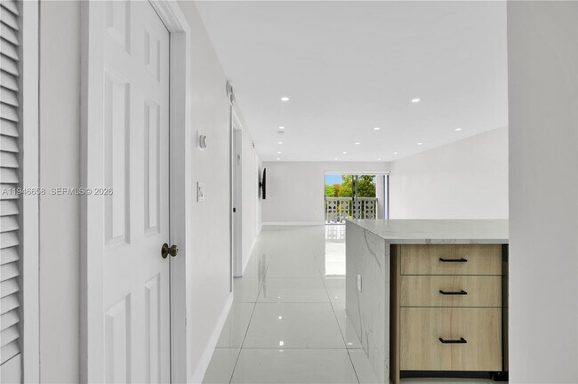 Photo - 4141 Nautilus Dr Unit 3F