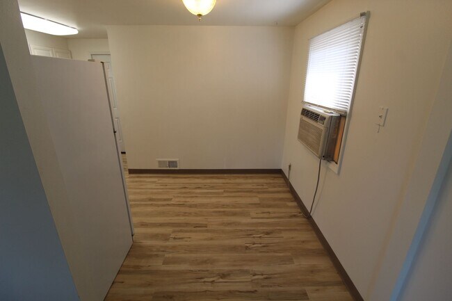 Photo - 3028 W Eloika Ave