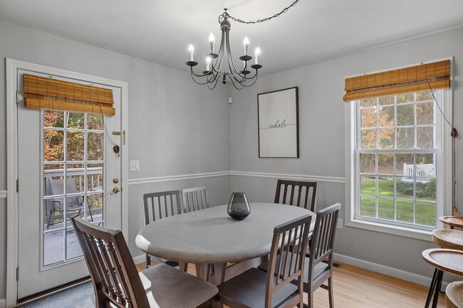 Photo - 131 Forest Hill Way