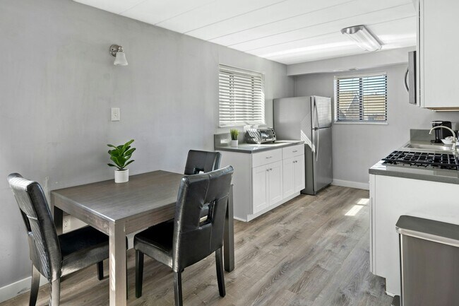 Photo - 1115 Mary Ann St Unit 1115-3