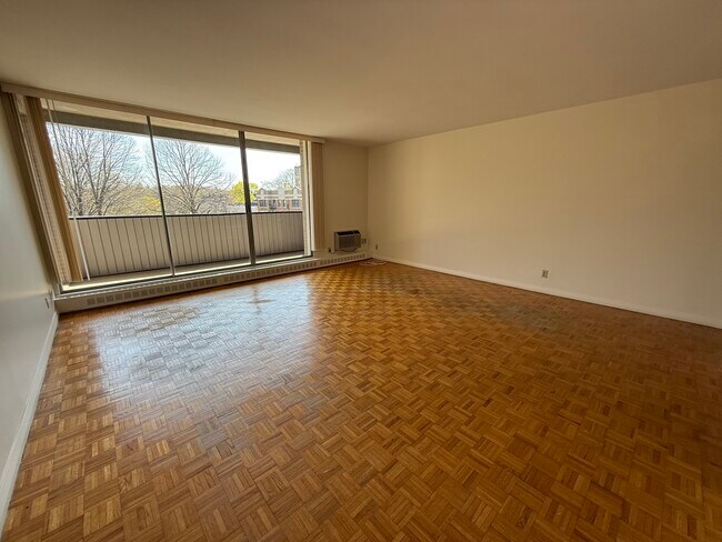 Photo - 165 Chiswick Rd