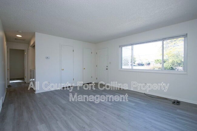 Photo - 1718 Larch St Unit 2