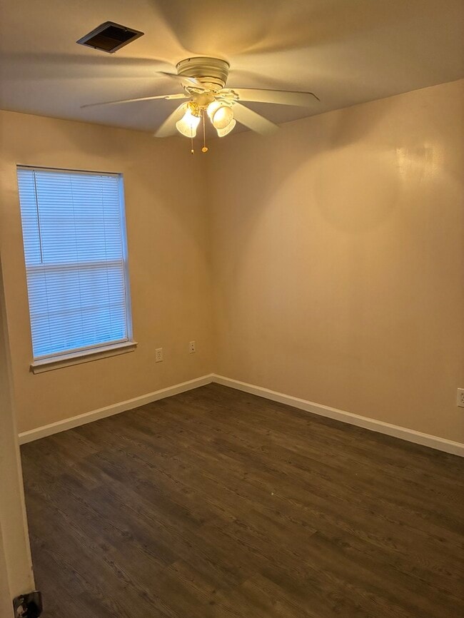 Photo - Beautiful 3/2 in Pass Christian MS