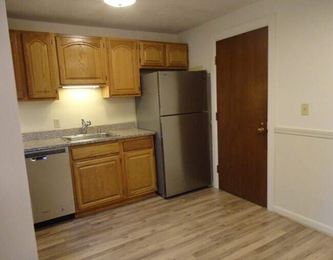 Photo - 209 Great Rd Unit A4