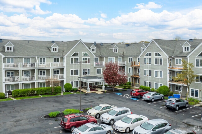 Photo - New Pond Village