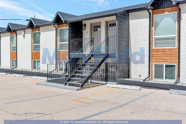 North Salt Lake 2 BD 1 BA Only $500 Deposit - Upper Level - Brookside Lofts Unit 7