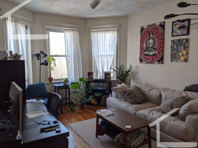Photo - 15 Colborne Rd