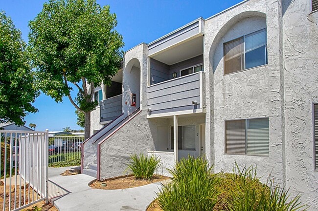 Oakleaf Apartments