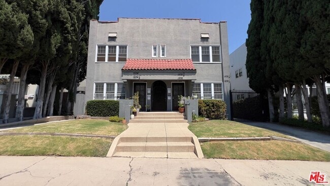 Building Photo - 1532 Rosalia Rd Rental