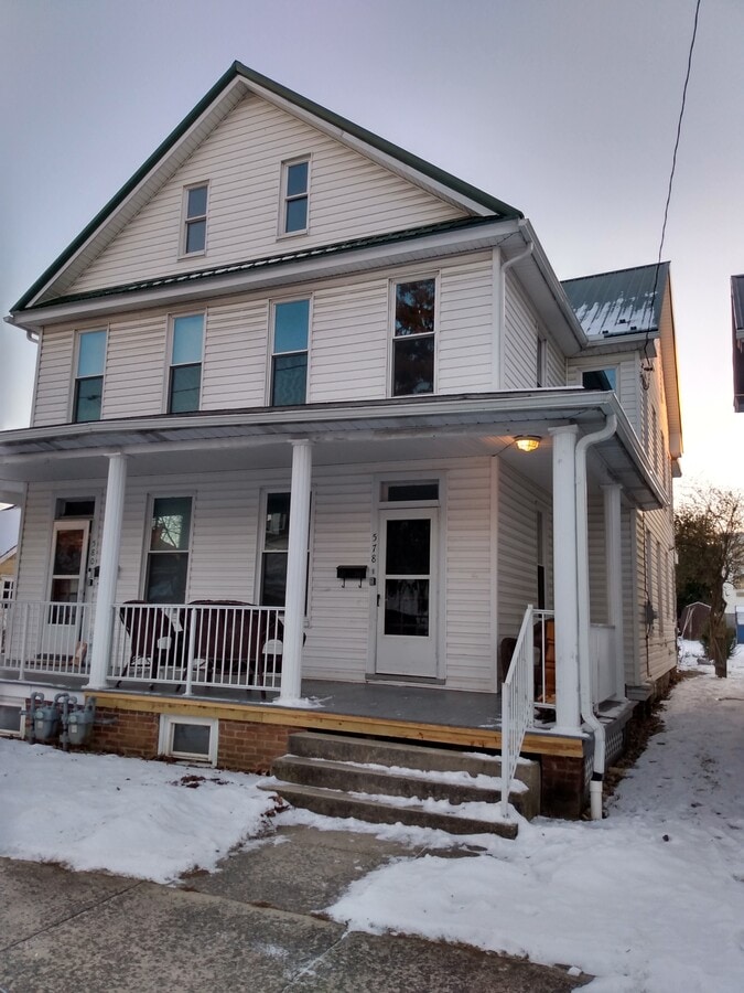 Photo - 578 Nelson St