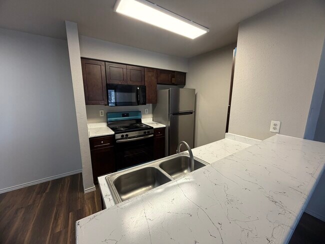 Photo - 10001 Westpark Dr Unidad 58