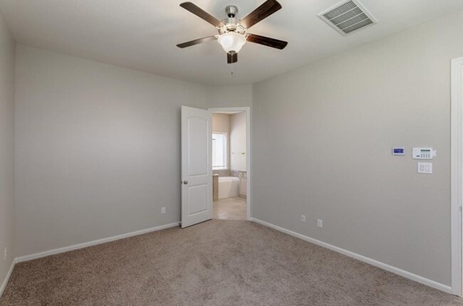 Photo - 8411 Hunters Cliff Dr