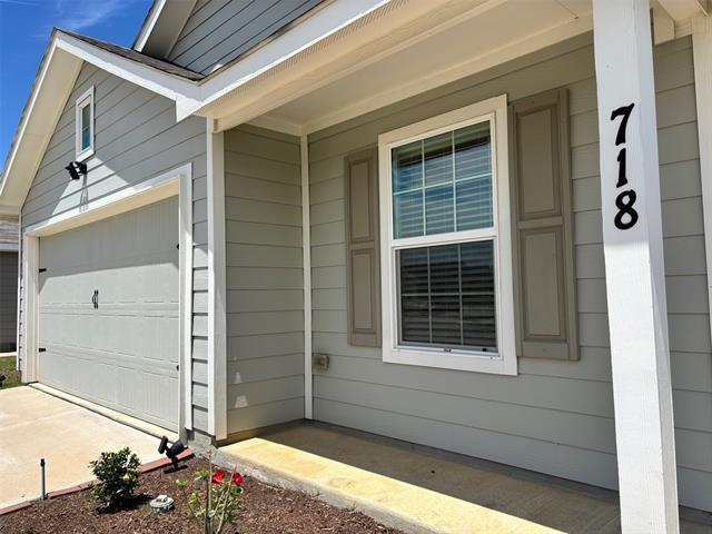 Photo - 718 Trestle Dr