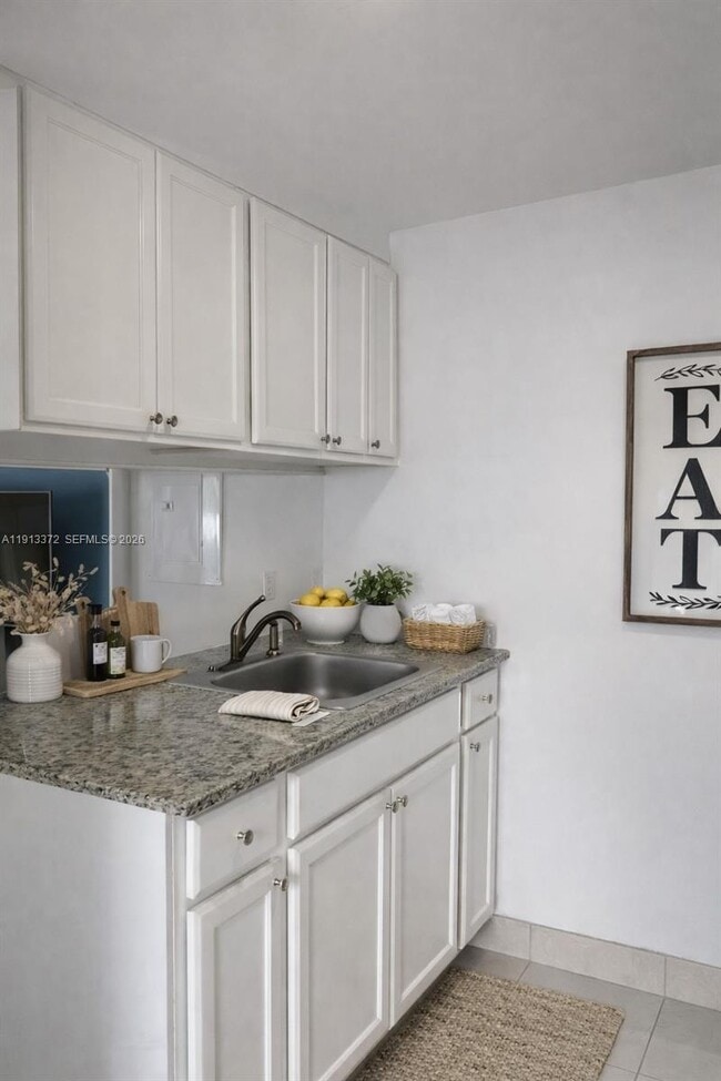 Photo - 000 NW 84th St Unidad 0