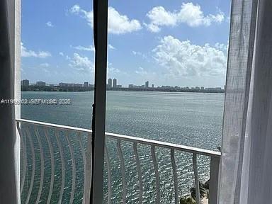 Photo - 7601 E Treasure Dr Unidad 2022