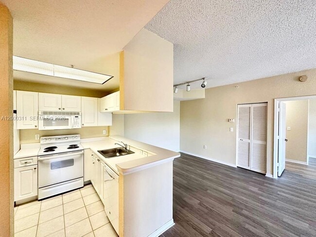 Photo - 2812 Grande Pkwy Unit 302
