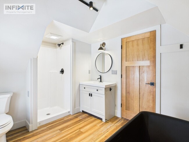 Photo - Downtown Four Bedroom!