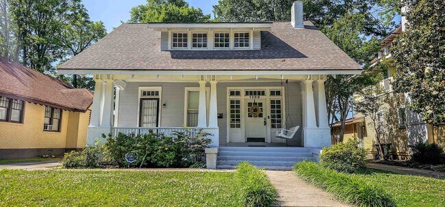 Photo - 1389 Agnes Pl