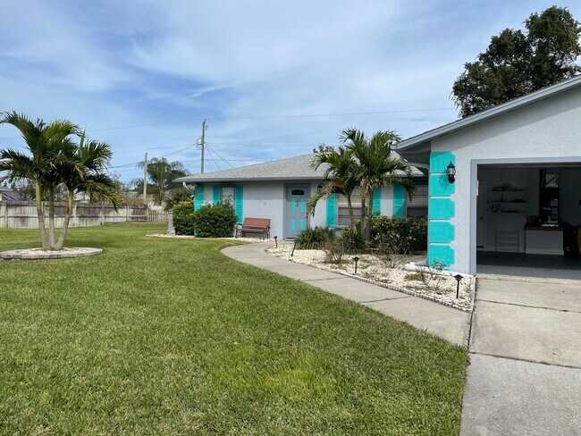 Photo - 2219 Umbrella Tree Dr