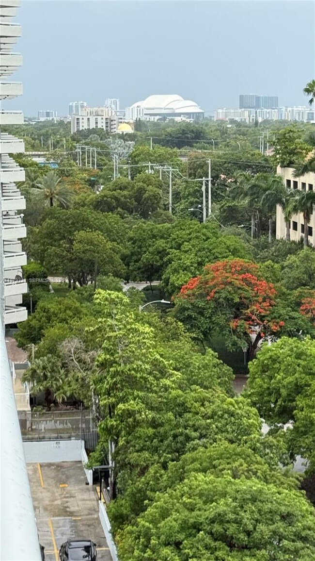 Photo - 150 SE 25th Rd Unit 10E