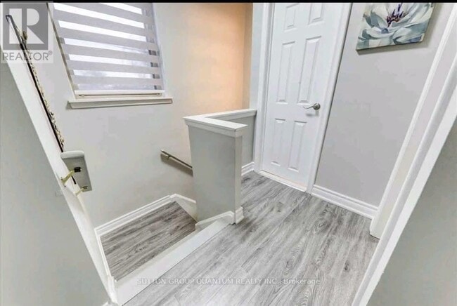 Photo - 574 Crerar Ave