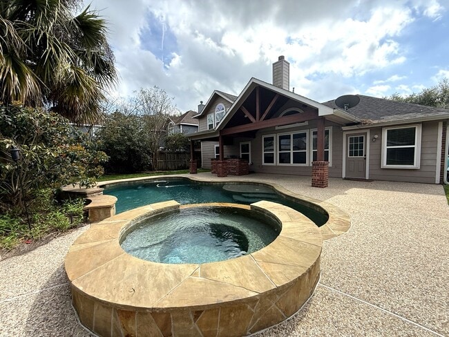 Photo - 1927 Enchanted Park Dr