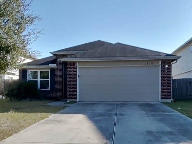 Building Photo - 15018 Mause Creek Dr