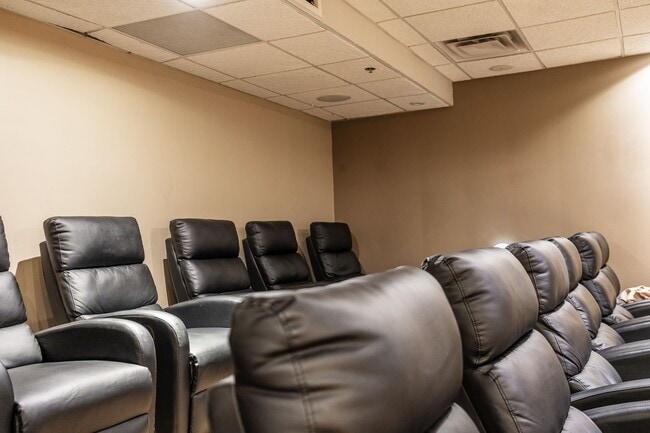 Photo - 798 Richmond Street West Unité 461