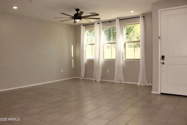 Photo - 2625 S Peppertree Dr