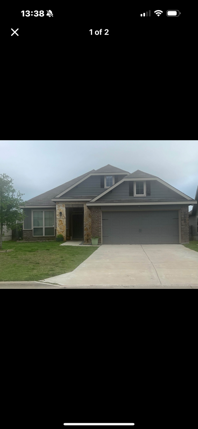 New roof , new garage door - 1301 Amber Dawn Dr Casa