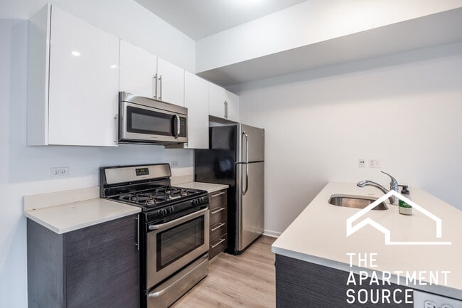 Photo - 2022 S Throop St Unit 2W