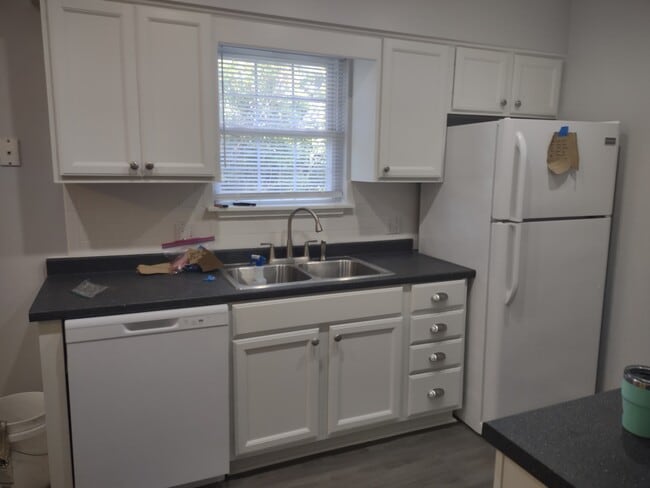 Kitchen with dishwasher and fridge/ice maker - 505 Miller Ave Unit 505-B