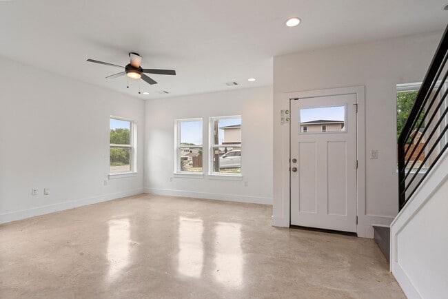 Photo - Beautiful 2 bedroom, 1.5 bathroom home in East Austin!!!